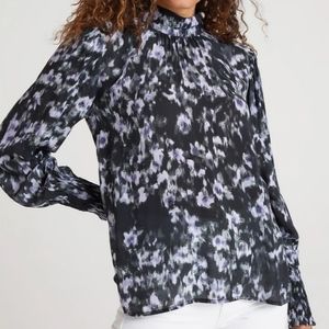 NWOT Bella Dahl mock neck smocked cuff top